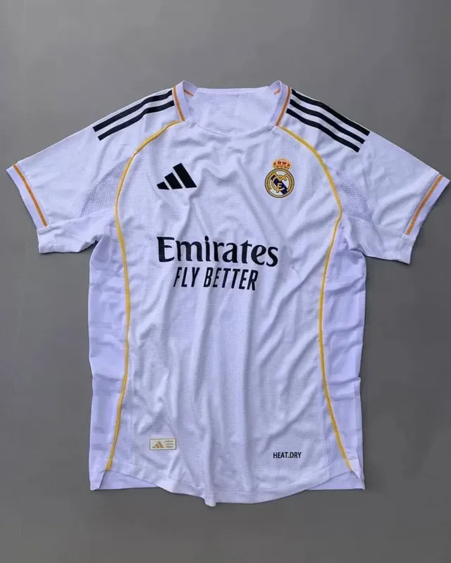 Real Madrid 2025/26 Home Jersey (Fan Version)